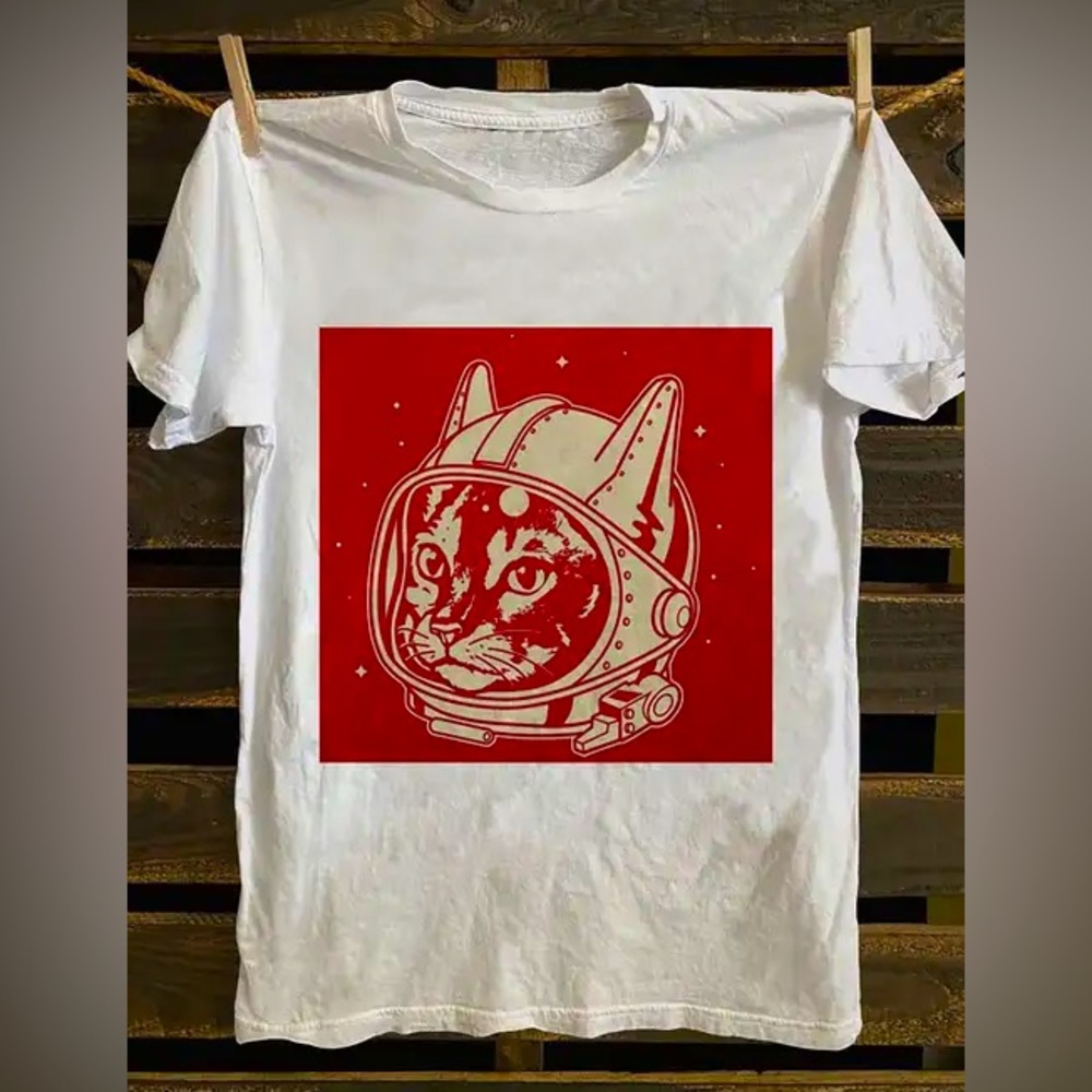 Tee 22 (READ)